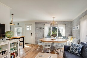 Quaint 'sur La Mer' Cottage w/ Deck, Fire Pit