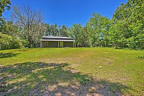 Charming Quitman Cabin < 2 Miles to Lake Fork
