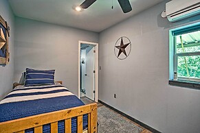 Charming Quitman Cabin < 2 Miles to Lake Fork