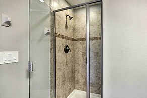 Grou-friendly Kissimmee Home: 7 Mi to Disney Parks