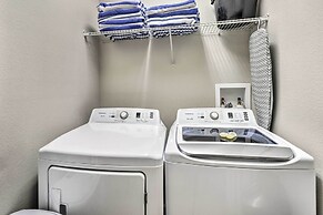 Grou-friendly Kissimmee Home: 7 Mi to Disney Parks