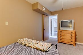 Mountain-view Maggie Valley House w/ Spacious Deck