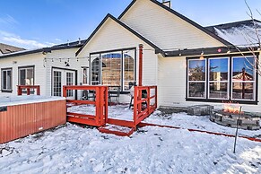 Alluring Home w/ Fire Pit < 1/2 Mi to Oit!