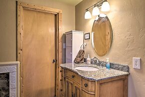 Spacious Mountain Home, 10 Mi to Angel Fire Resort