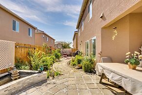 Fresno Home w/ Grill - 9 Mi to Downtown
