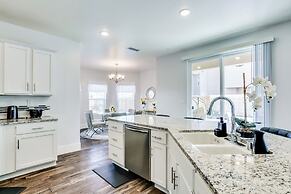 Fresno Home w/ Grill - 9 Mi to Downtown