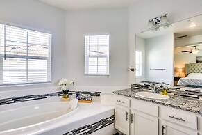 Fresno Home w/ Grill - 9 Mi to Downtown