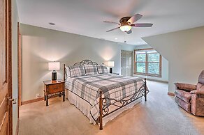 Nekoosa Golf Course Retreat w/ Hot Tub!