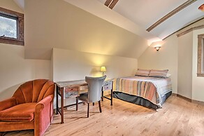 Nekoosa Golf Course Retreat w/ Hot Tub!