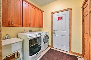 Nekoosa Golf Course Retreat w/ Hot Tub!