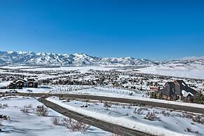 Luxe Mountain Cabin w/ Spa, 6 Mi to Park City!