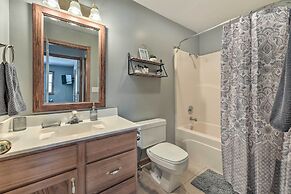 Lake-view Retreat w/ Fire Pit in Mountain Home!