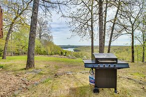 Lake-view Retreat w/ Fire Pit in Mountain Home!