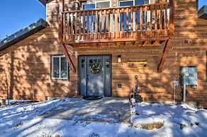 'longview Lodge' w/ Furnished Deck & Fire Pit!