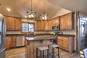 'longview Lodge' w/ Furnished Deck & Fire Pit!