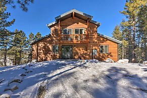 'longview Lodge' w/ Furnished Deck & Fire Pit!