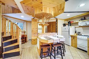 Unique West Jefferson Home w/ Fire Pit & Grill!