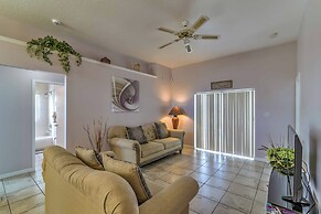 Kissimmee Retreat w/ Pool: Near Disney & Golf!