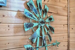 Sunny 'catfish Cabin' w/ Views of Toledo Bend