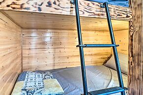 Sunny 'catfish Cabin' w/ Views of Toledo Bend