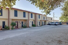 Canyon Lake Townhome w/ Balcony, Deck & Yard!