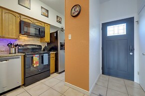 Canyon Lake Townhome w/ Balcony, Deck & Yard!