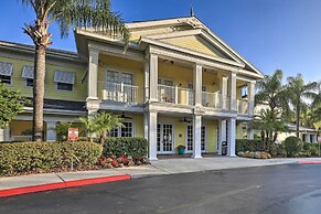 Bahama Bay Condo w/ Patios < 10 Mi to Disney!