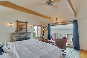 Cozy Flathead Lake Cabin w/ Picturesque View