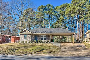 Family Home ~ 5 Mi to Downtown Little Rock!