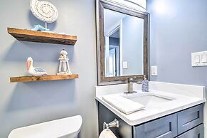 Walk to Beaches: North Myrtle Beach Condo!