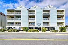 Walk to Beaches: North Myrtle Beach Condo!
