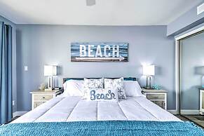 Walk to Beaches: North Myrtle Beach Condo!