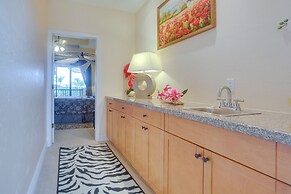 Upscale Marco Island Villa w/ Outdoor Bar + Pool!