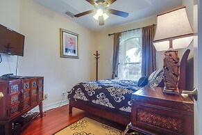 Upscale Marco Island Villa w/ Outdoor Bar + Pool!