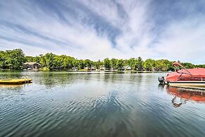 Northern Michigan Lake House w/ Boat Dock + Kayaks