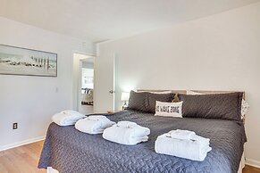 Harbor Island Condo w/ Pool Access: Walk to Beach!