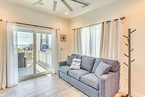 Walk to Ocean: Myrtle Beach House w/ Hot Tub!