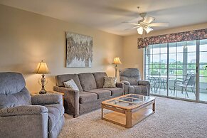 Champions Retreat Condo Near 76 Strip