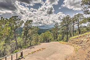 Mountains Majesty Cabin w/ Hot Tub & Mtn Views!