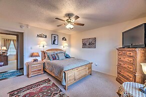 Mountains Majesty Cabin w/ Hot Tub & Mtn Views!