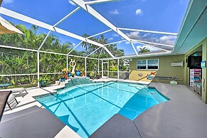 1 Mi to Dtwn: Sun-soaked Cape Coral Getaway!