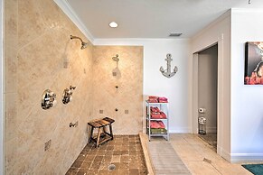 1 Mi to Dtwn: Sun-soaked Cape Coral Getaway!