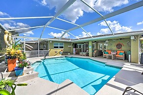 1 Mi to Dtwn: Sun-soaked Cape Coral Getaway!