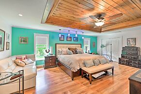 1 Mi to Dtwn: Sun-soaked Cape Coral Getaway!