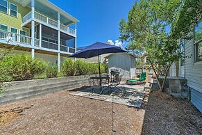 Bright Carolina Beach Cottage w/ Yard & Grill