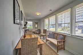 Bright Carolina Beach Cottage w/ Yard & Grill