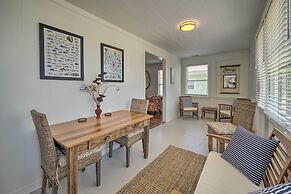 Bright Carolina Beach Cottage w/ Yard & Grill