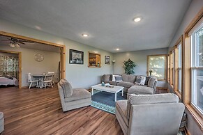 Private Eureka Springs Retreat w/ Hot Tub!