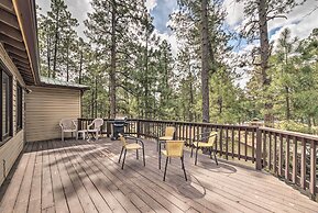 14 Mi to Ski Apache: Ruidoso Home w/ Deck & Grill!