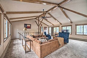 14 Mi to Ski Apache: Ruidoso Home w/ Deck & Grill!